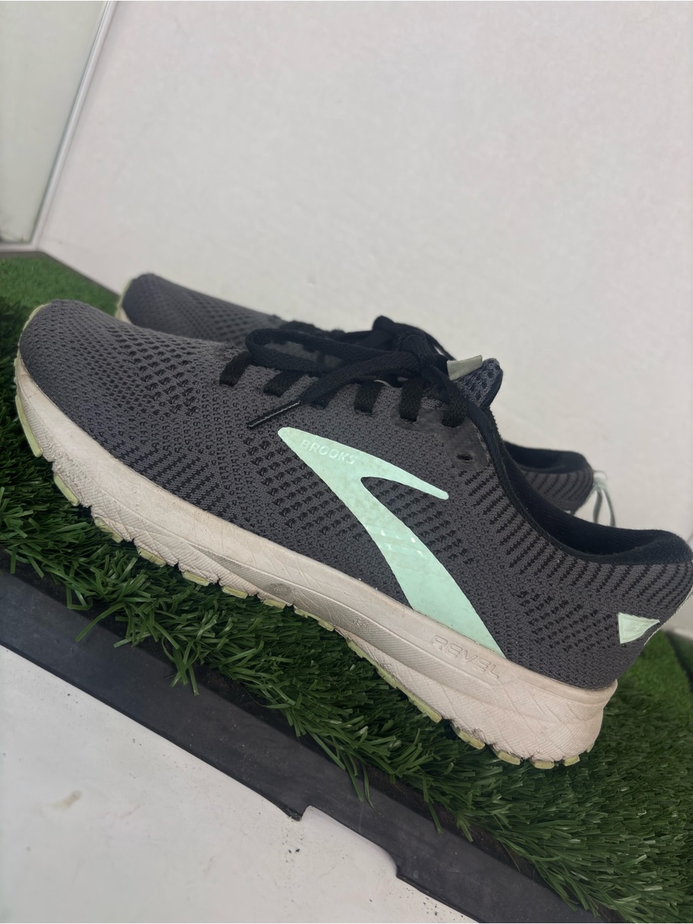 Brooks Revel 5 Women's Running Shoes Size 7.5